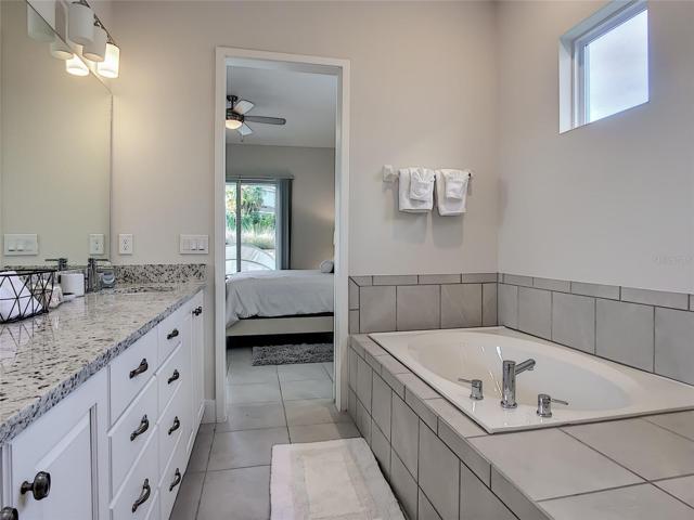 Master Bathroom -1st Floor
