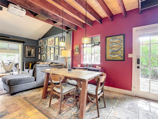 Breakfast eating area
