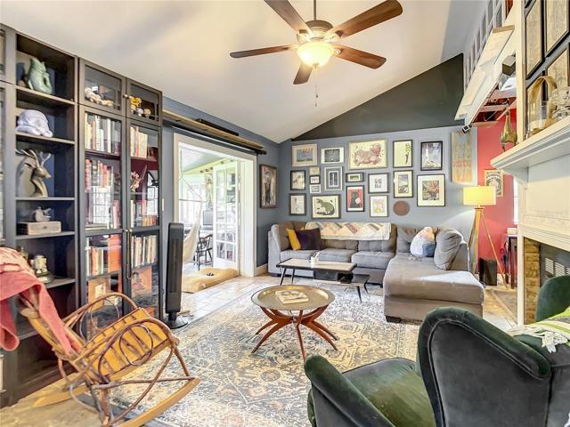 Family Rom with fireplace