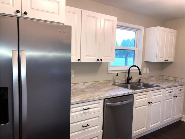 kitchen eating area
