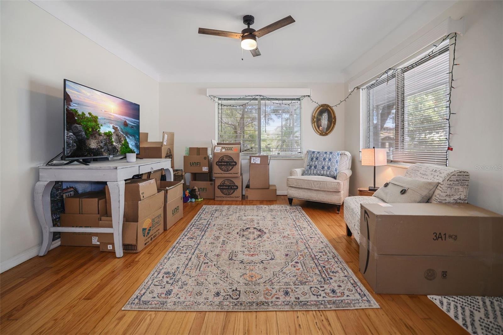 1045 Living Room - Tenant moving in