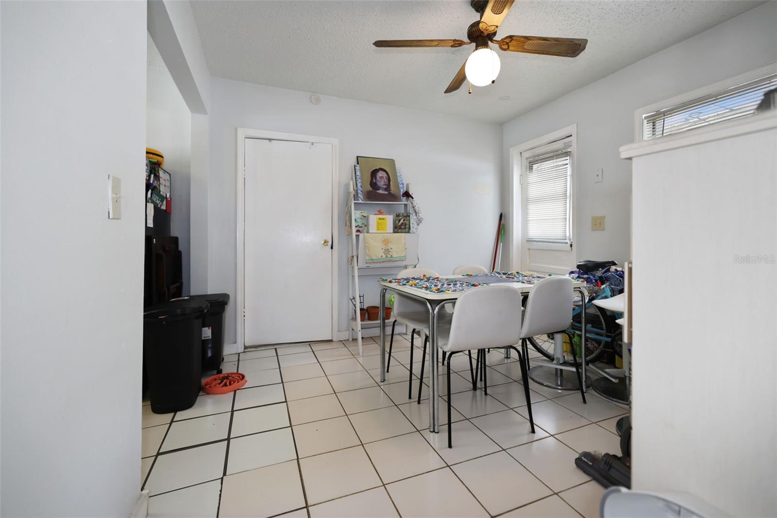 1047 Unit 1 Eat in Kitchen Space Tenant Occupied still moving in