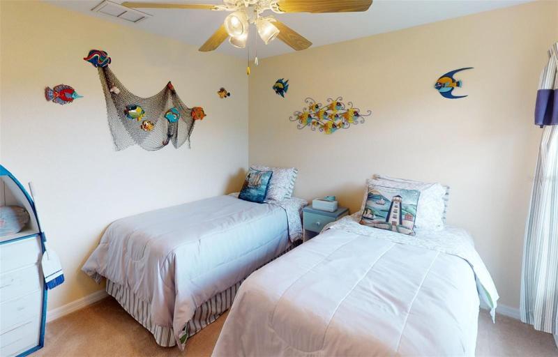 Guest bedroom 2