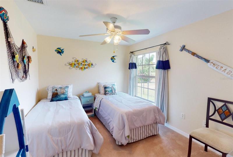 Guest bedroom 2
