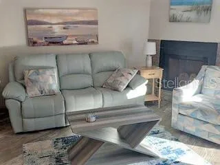 Reclining couch
