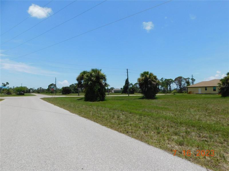 Toward Harness Rd