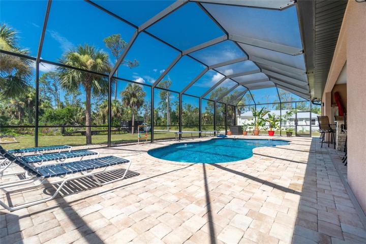 Enclosed lanai/ saltwater  pool