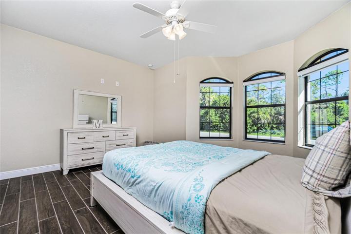 guest bedroom #1