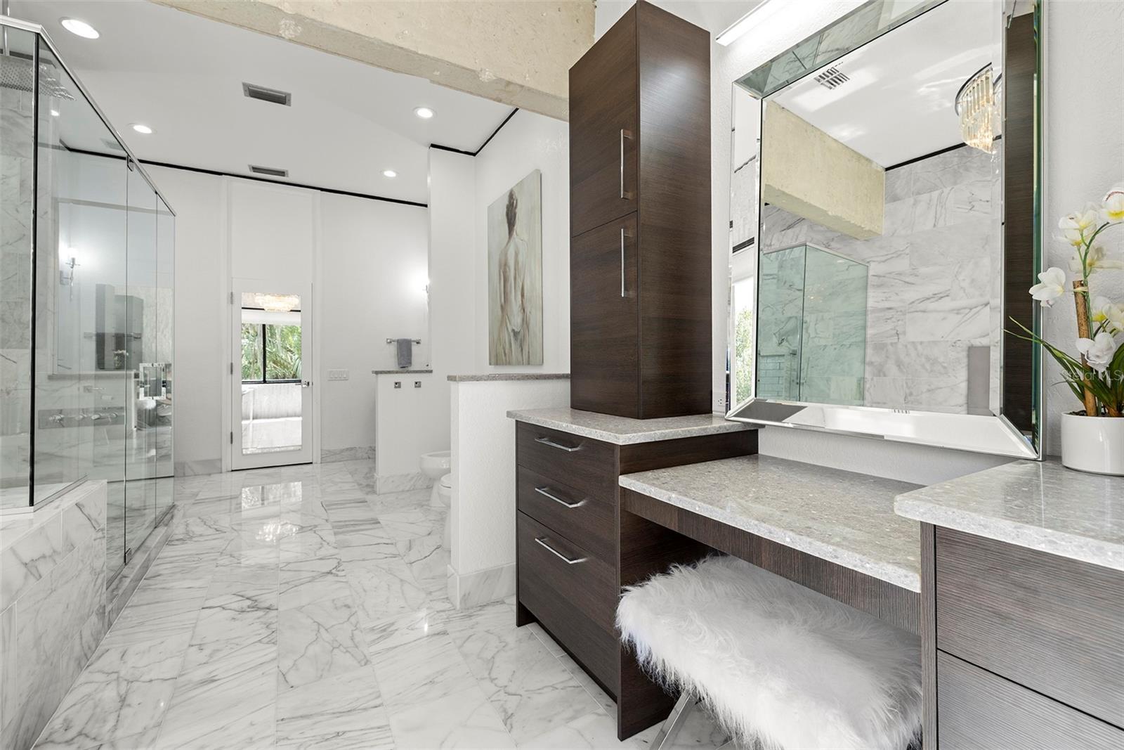 PRIMARY ENSUITE BATHROOM