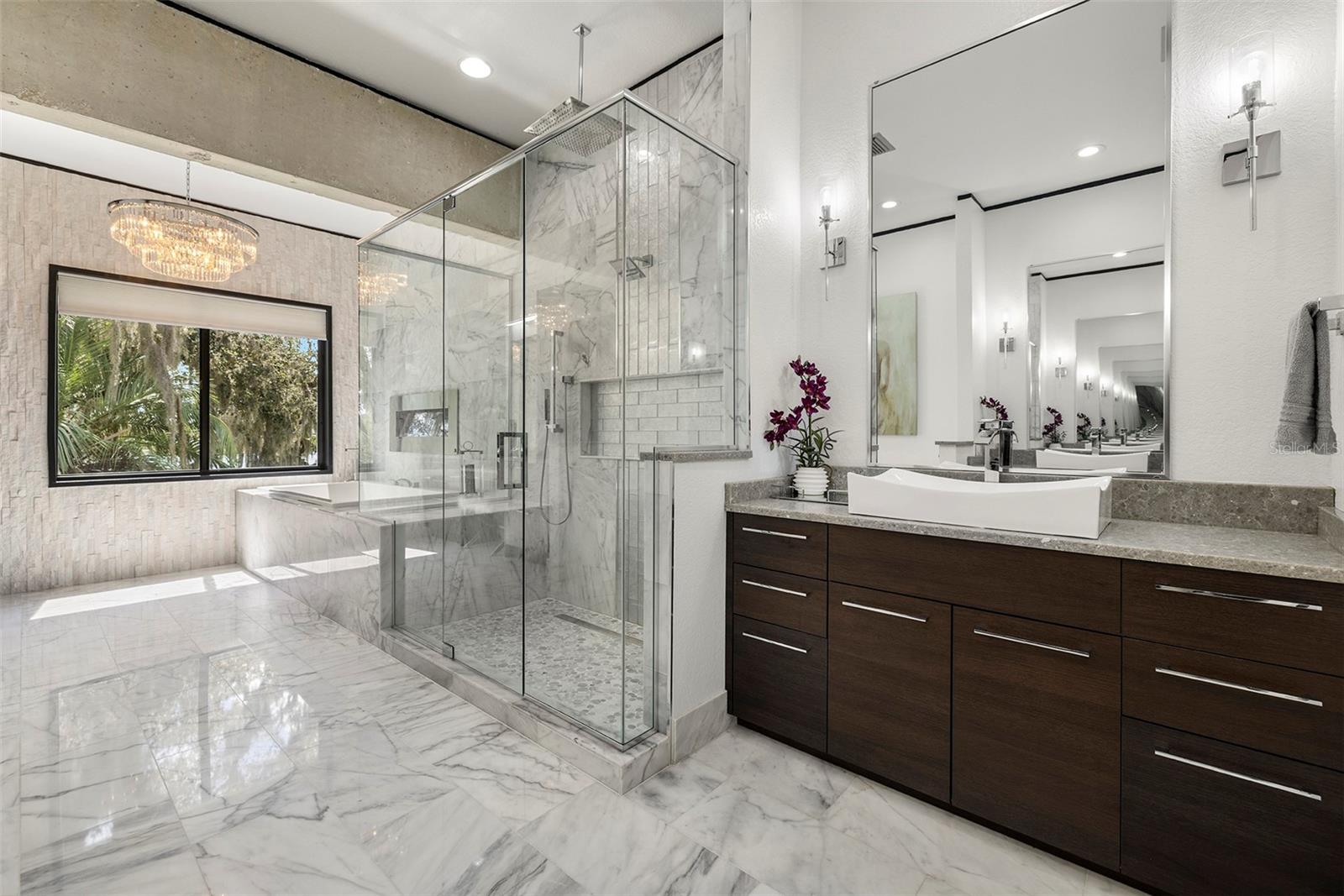 PRIMARY ENSUITE BATHROOM