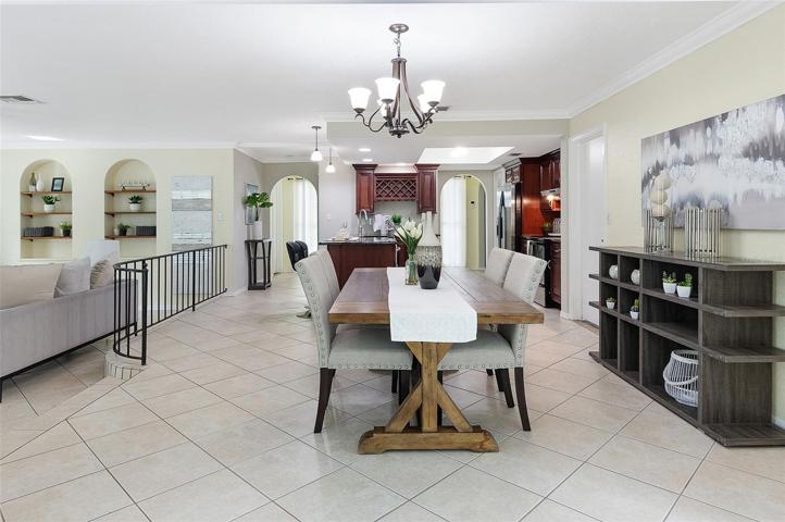 Dining to Kitchen