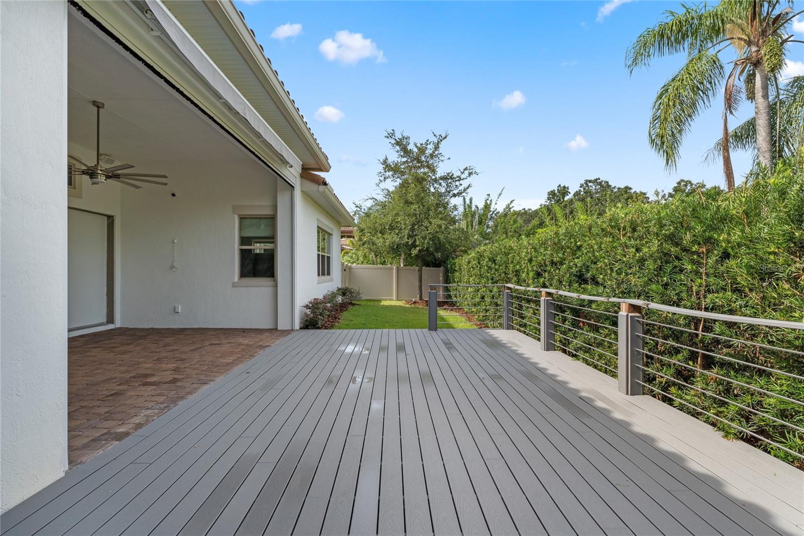Outdoor deck