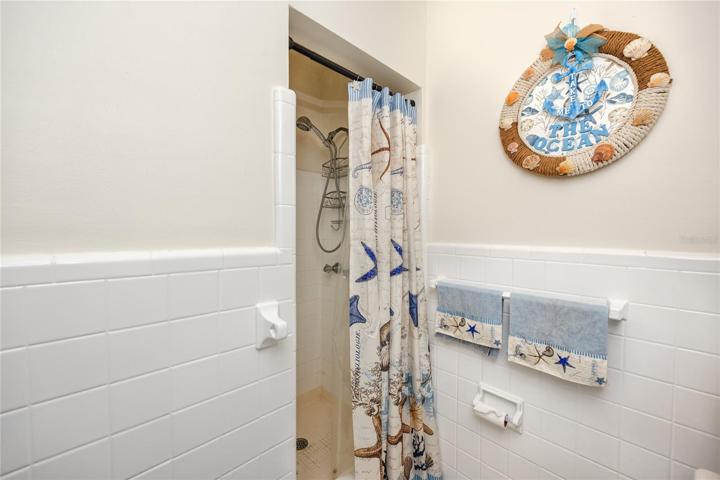 Bedroom #4 Ensuite Bathroom