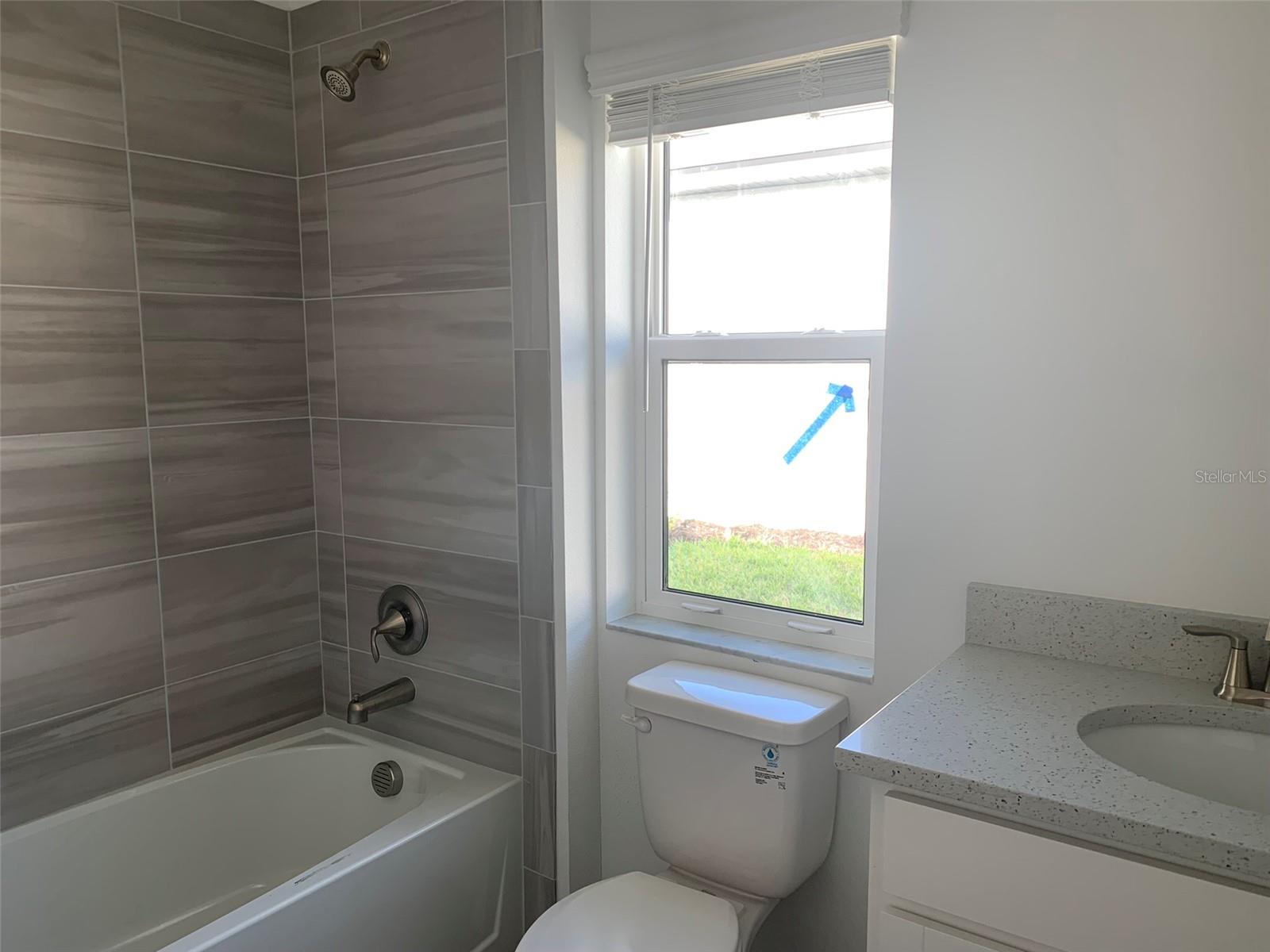 Guest bath shower/tub