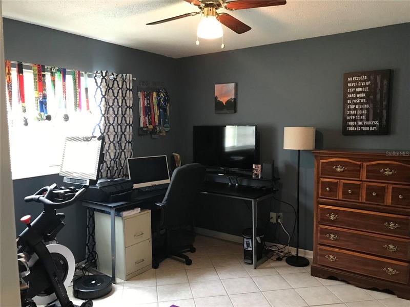 Bedroom 3/office