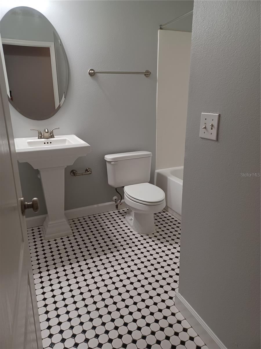 2nd Bathroom