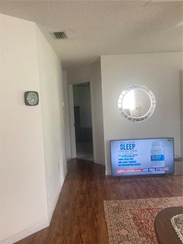 Hallway to bedrooms