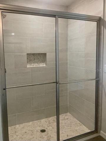 Master Walk In Shower