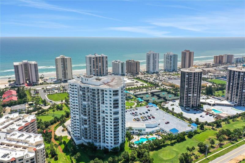 Oceans Grande