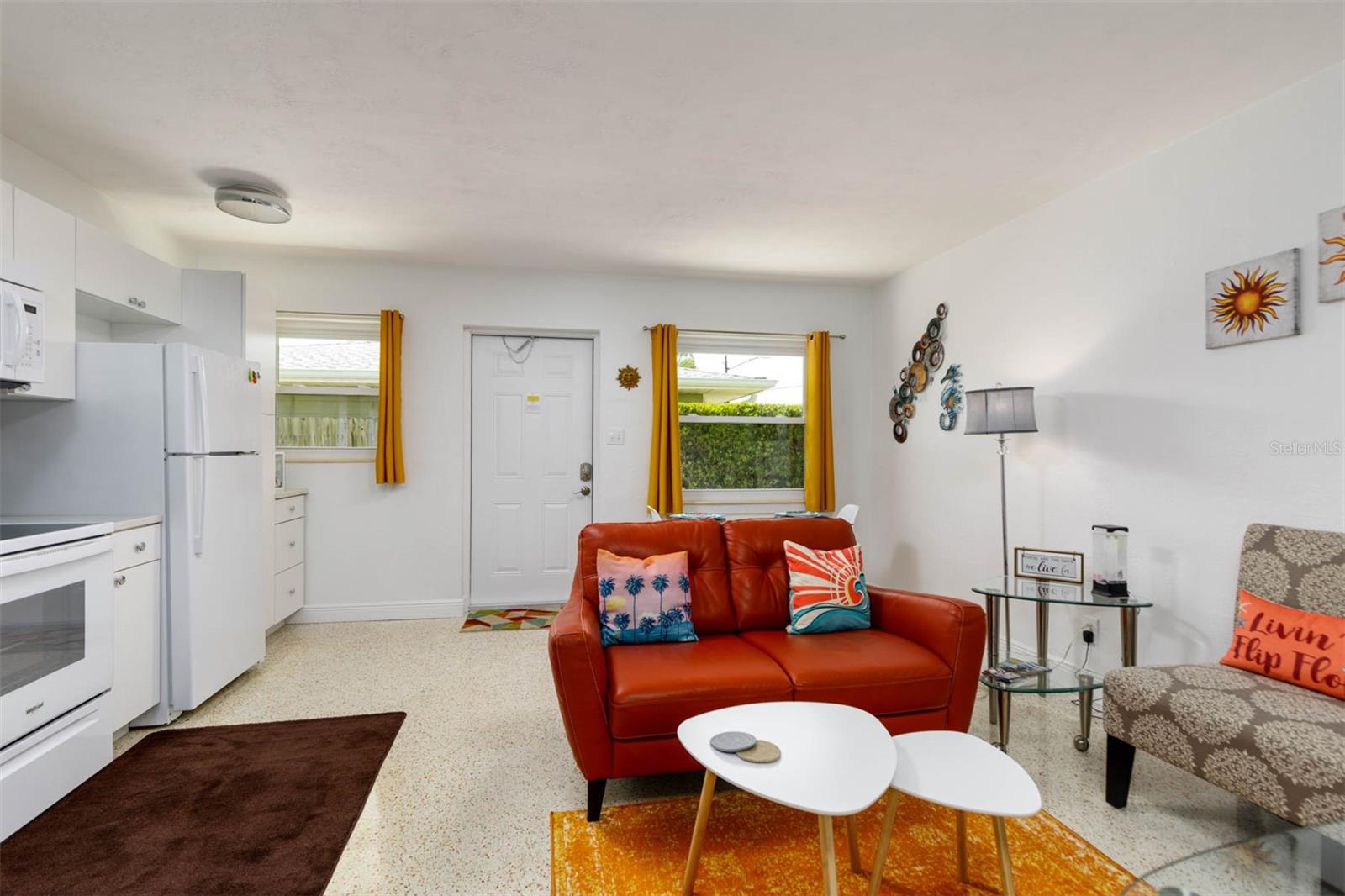 2nd Unit 1 bed 1 bath