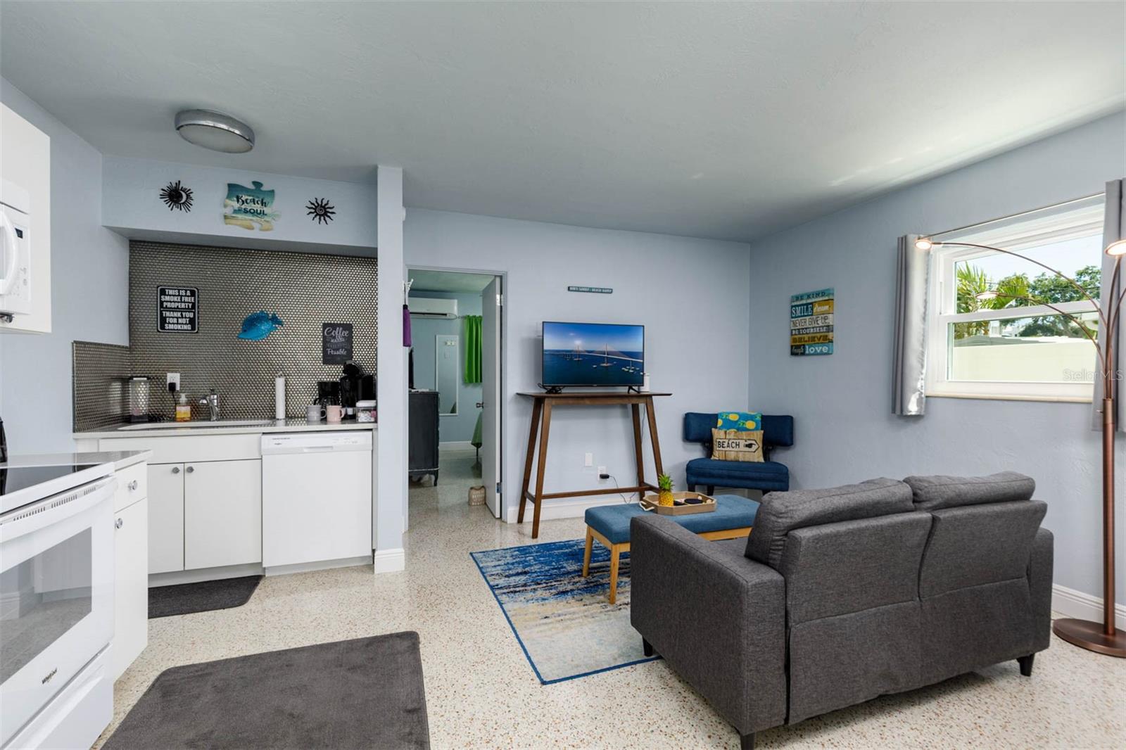 3rd Unit 1 bed 1 bath