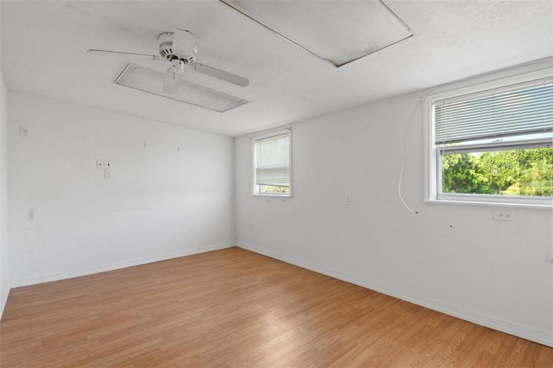 Den/ Flex space