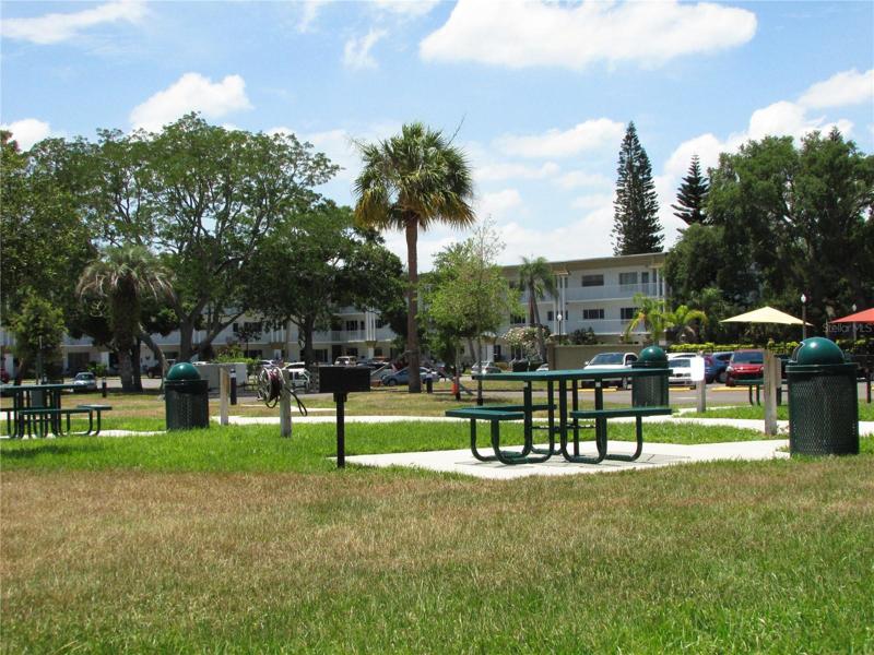 Walking trails and picnic spots