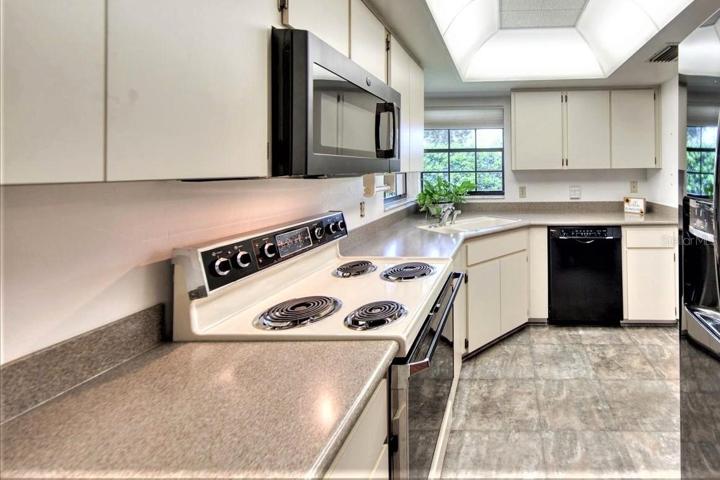 Convenient work area in the kitchen
