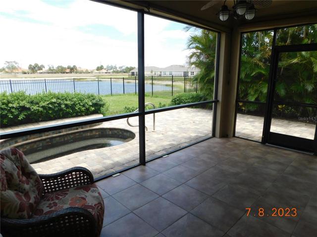 spacious lanai