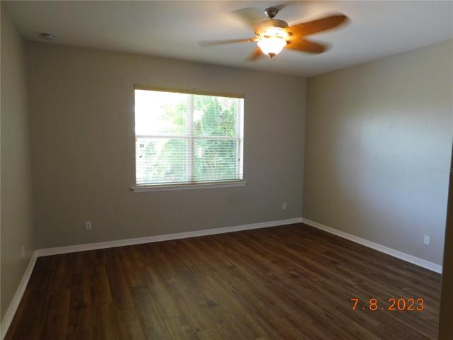 main ensuite bedroom