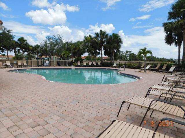 Heated pool & deck