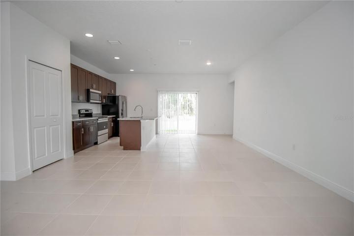 MODEL HOME