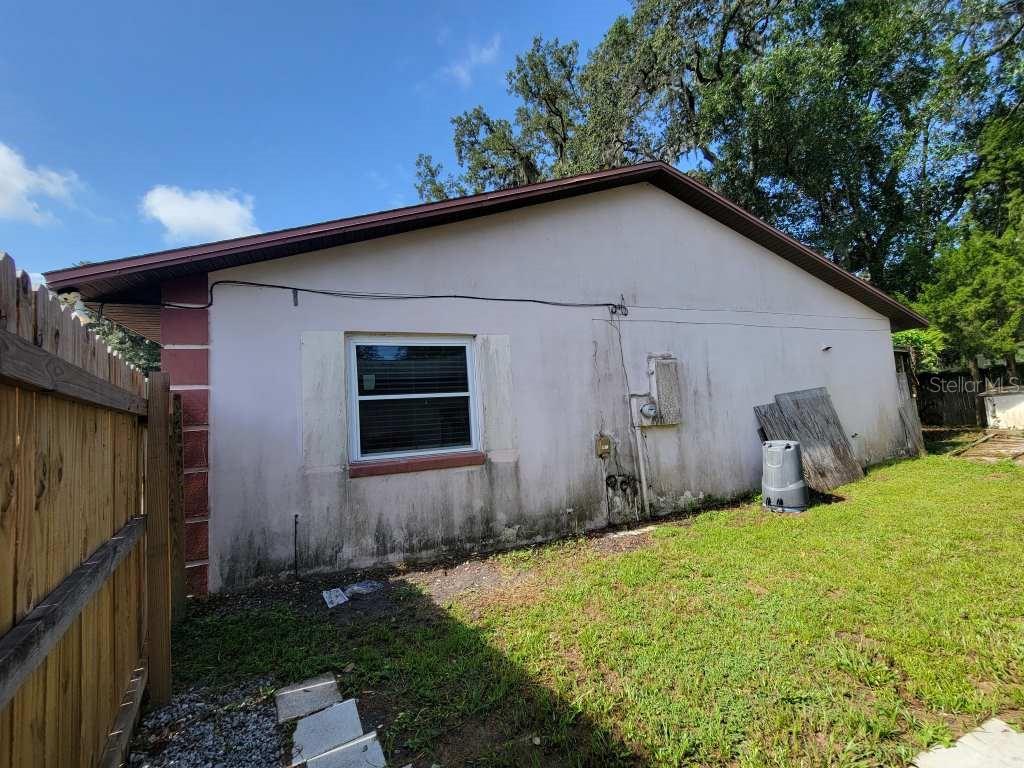 Side yard