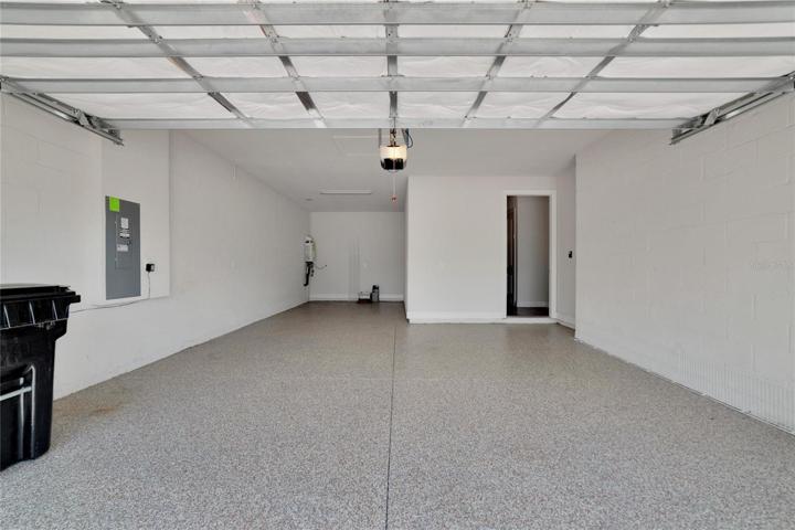 tandem garage