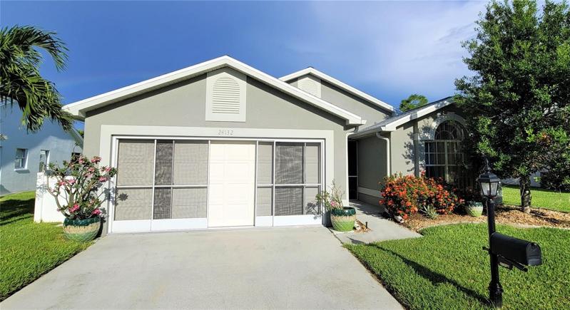 Front view of home