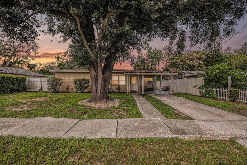Front elevation - One story ranch house