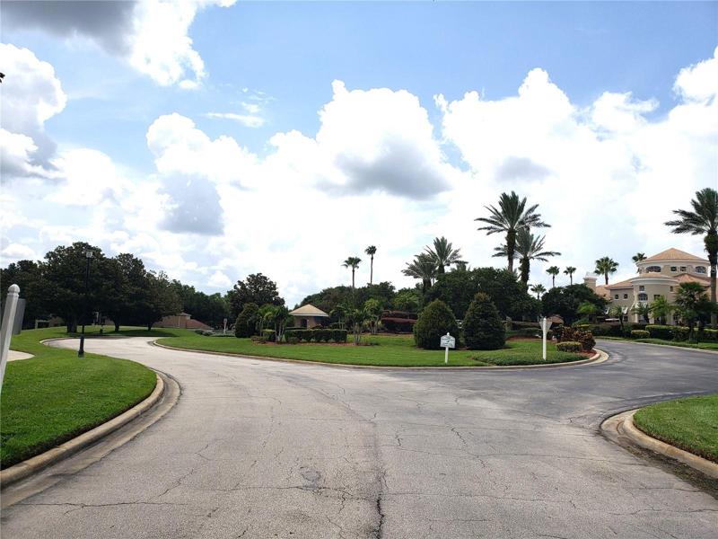 Entry to Bermuda Dunes