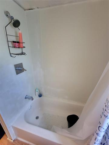 Shower/Tub combo in bathroom 2