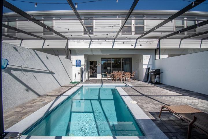 Pool View to Home