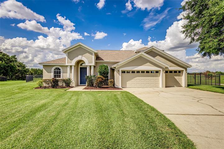 Beautiful view of front of home