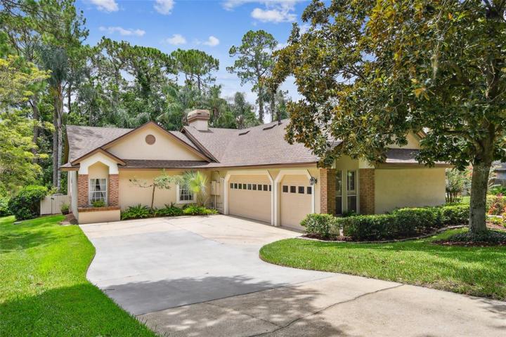 Side Entry Oversized 3-Car Garage