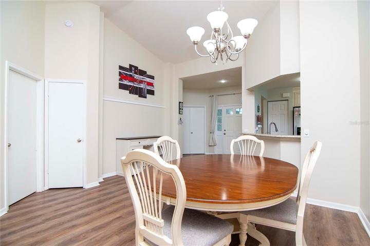 Dining room setting