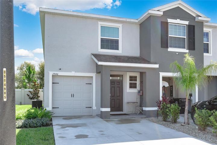 Welcome home to 2946 Suncoast Plains Drive!
