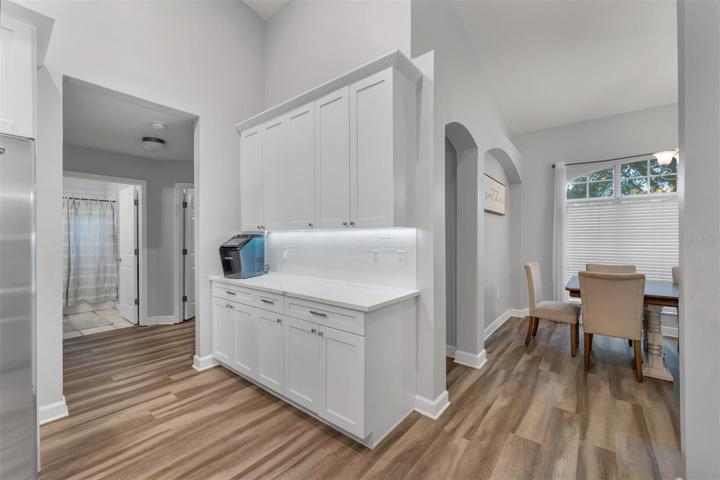 Great serving space or family drop spot.