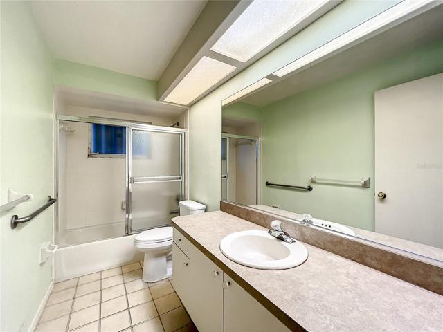 Guest Bathroom with tub-shower combo
