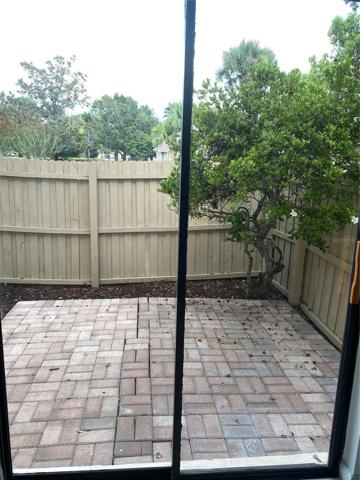 patio off kitchen