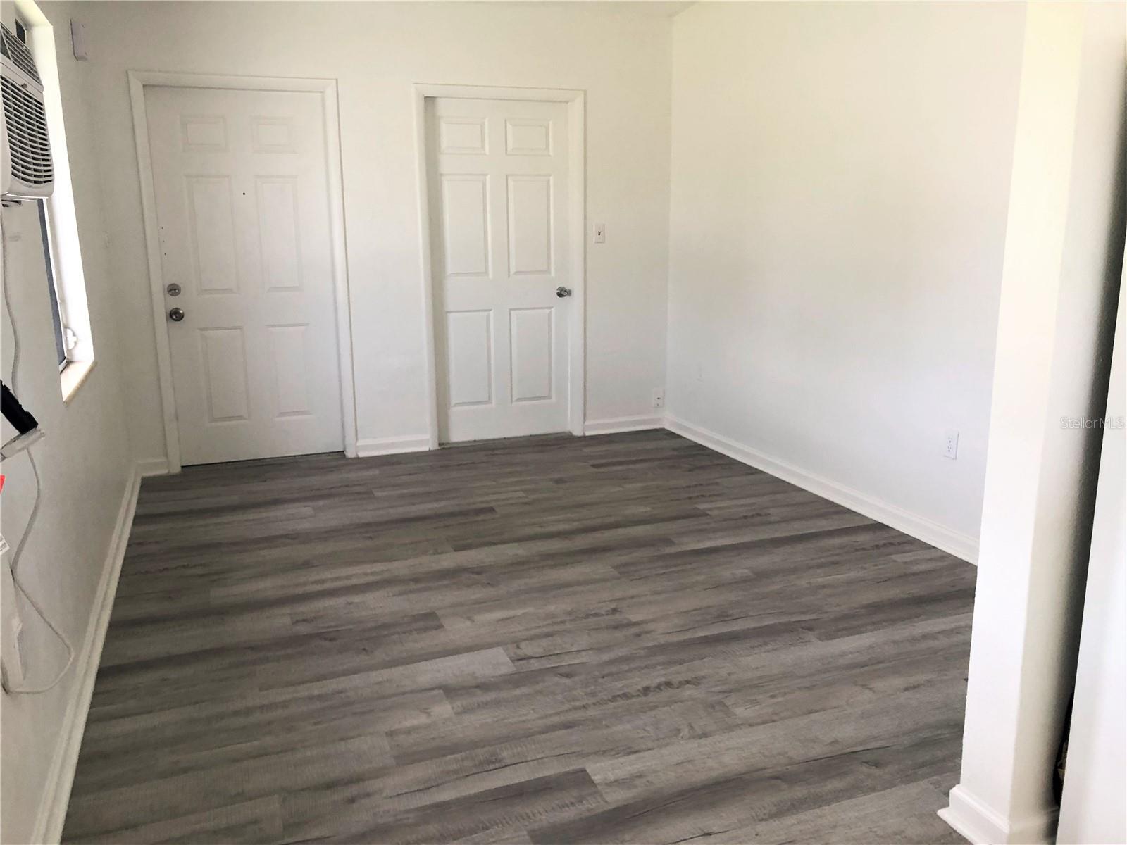 Living room looking at door to Florida Room