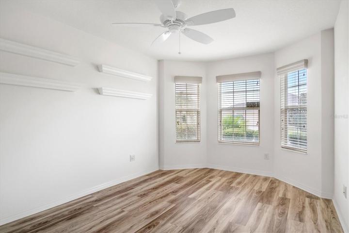GUEST BEDROOM OR OFFICE, INCLUDES CLOSET
