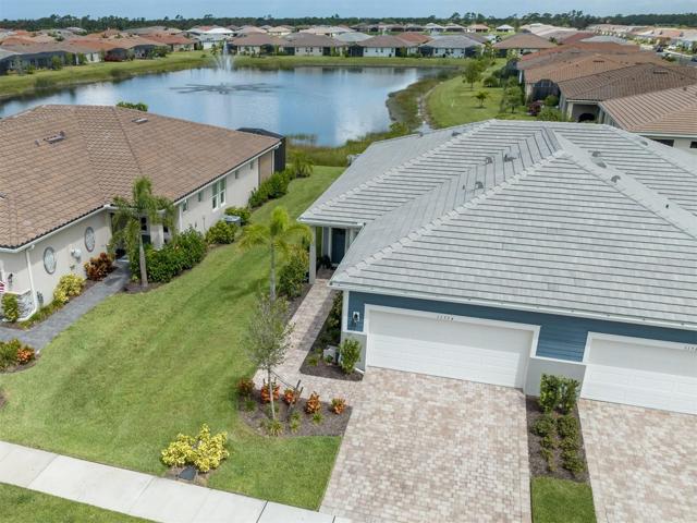 Lots of room between these villas