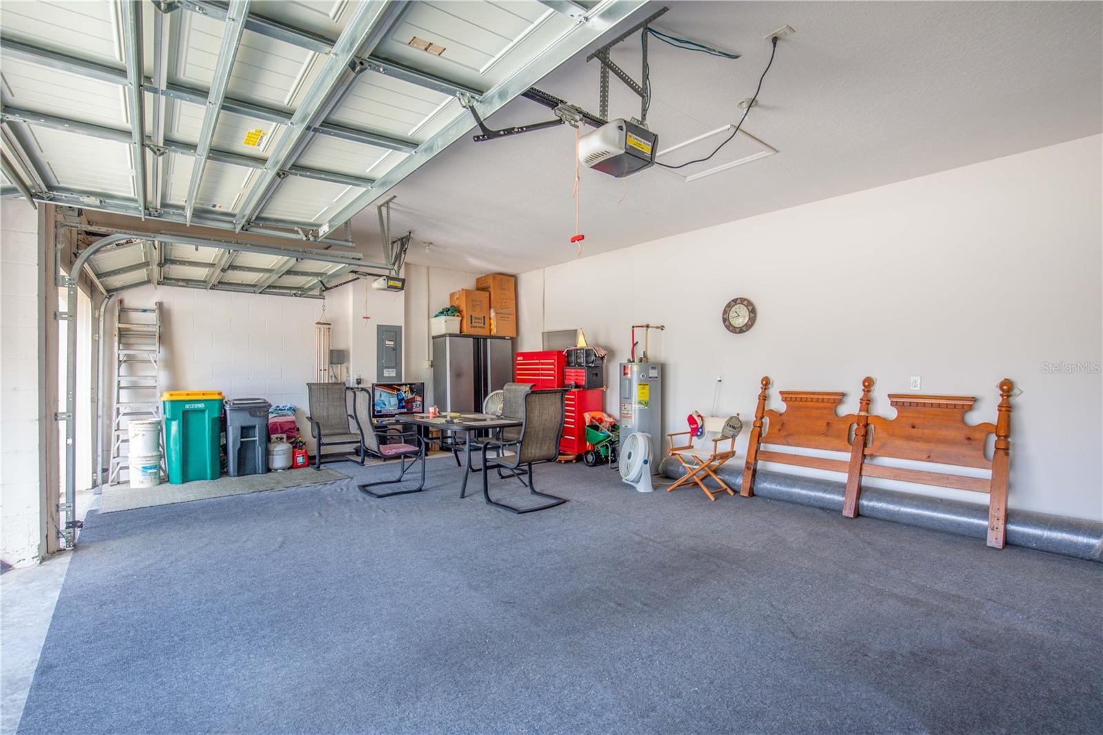 3 Car Garage